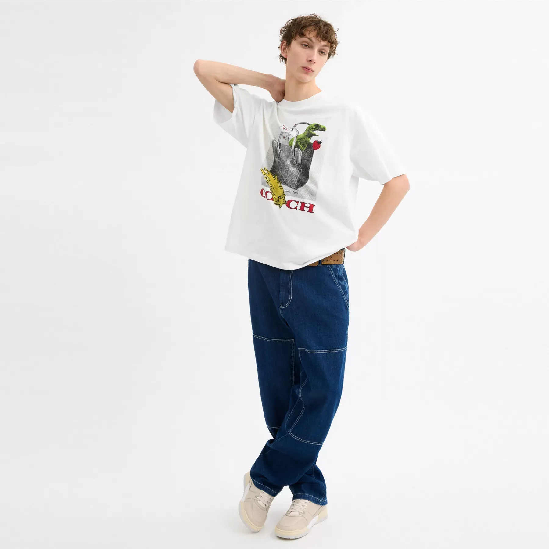 COACH Lässiges T-Shirt mit Collage aus Bio-Baumwolle Weiß