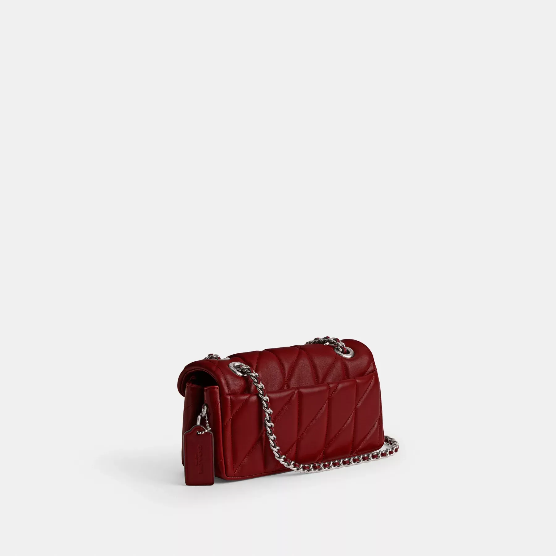 COACH Tabby Schultertasche 20 mit Kissensteppung Dunkles Rubinrot